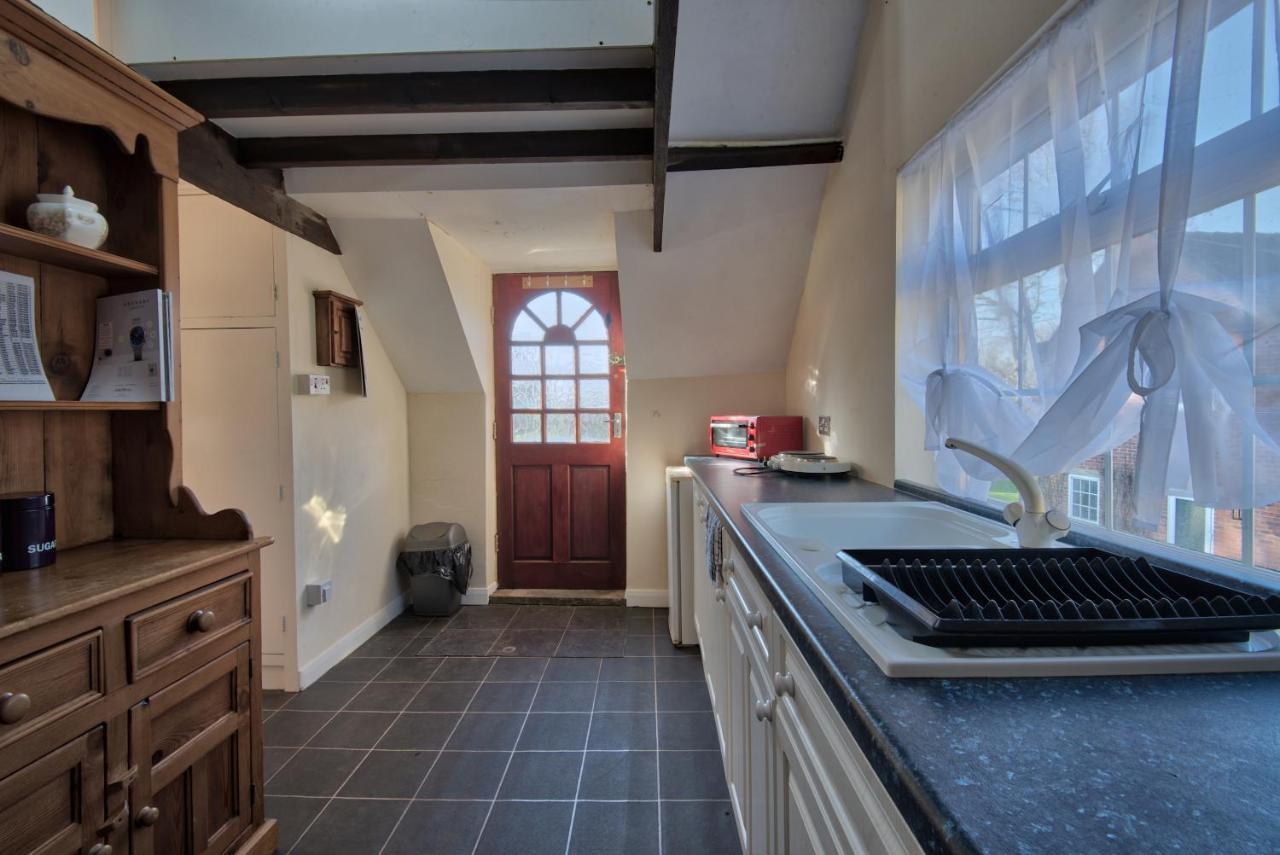 17Th-Century One Bed Studio With Parking & Garden! Elkesley Εξωτερικό φωτογραφία